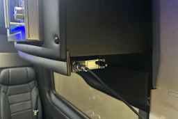 musta Volkswagen Crafter 2024 kuva 30.