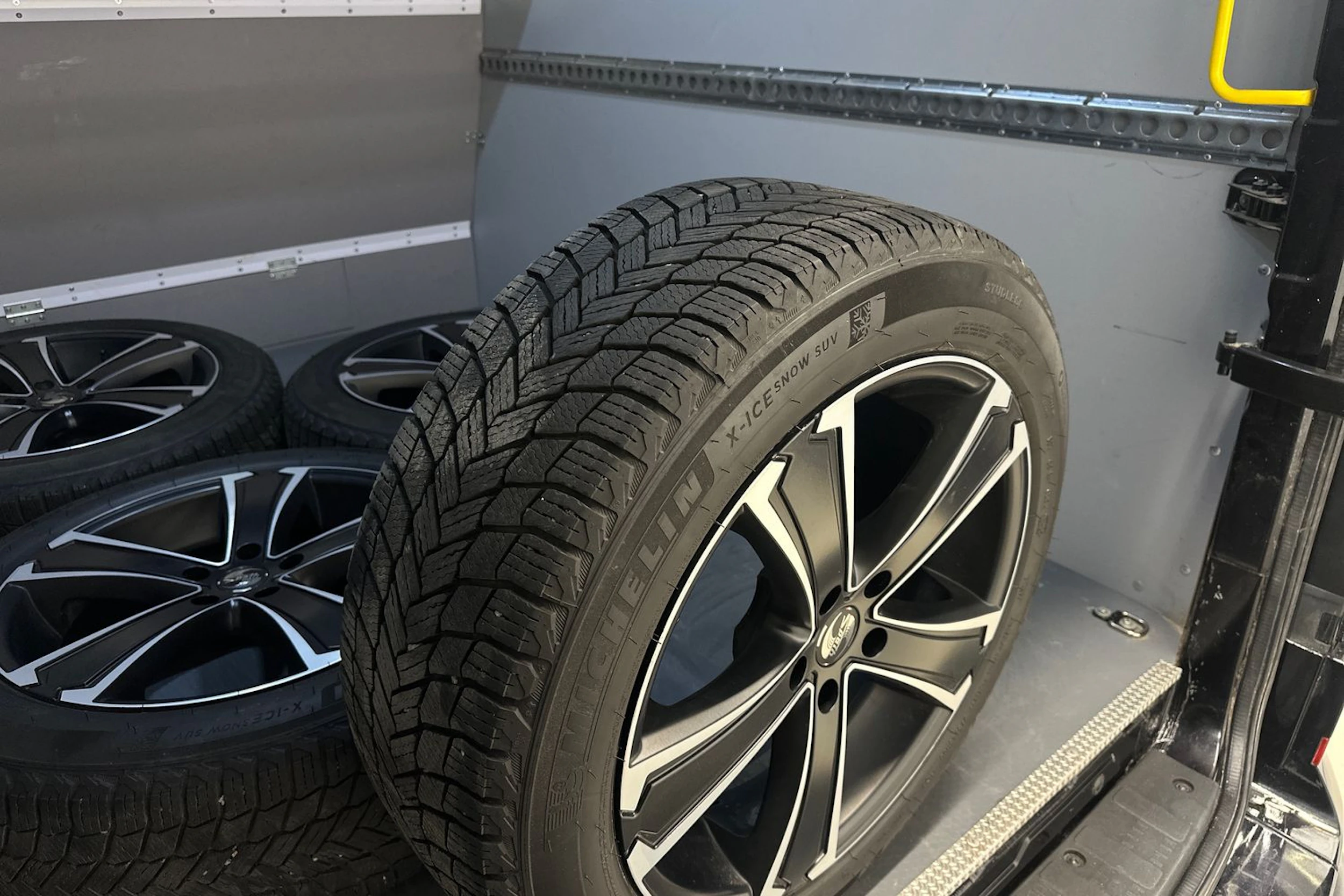 musta Volkswagen Crafter 2024 kuva 35.