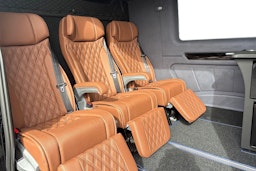 Musta Volkswagen Crafter 2024 kuva 10.