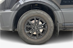 musta Volkswagen Crafter 2024 kuva 11.