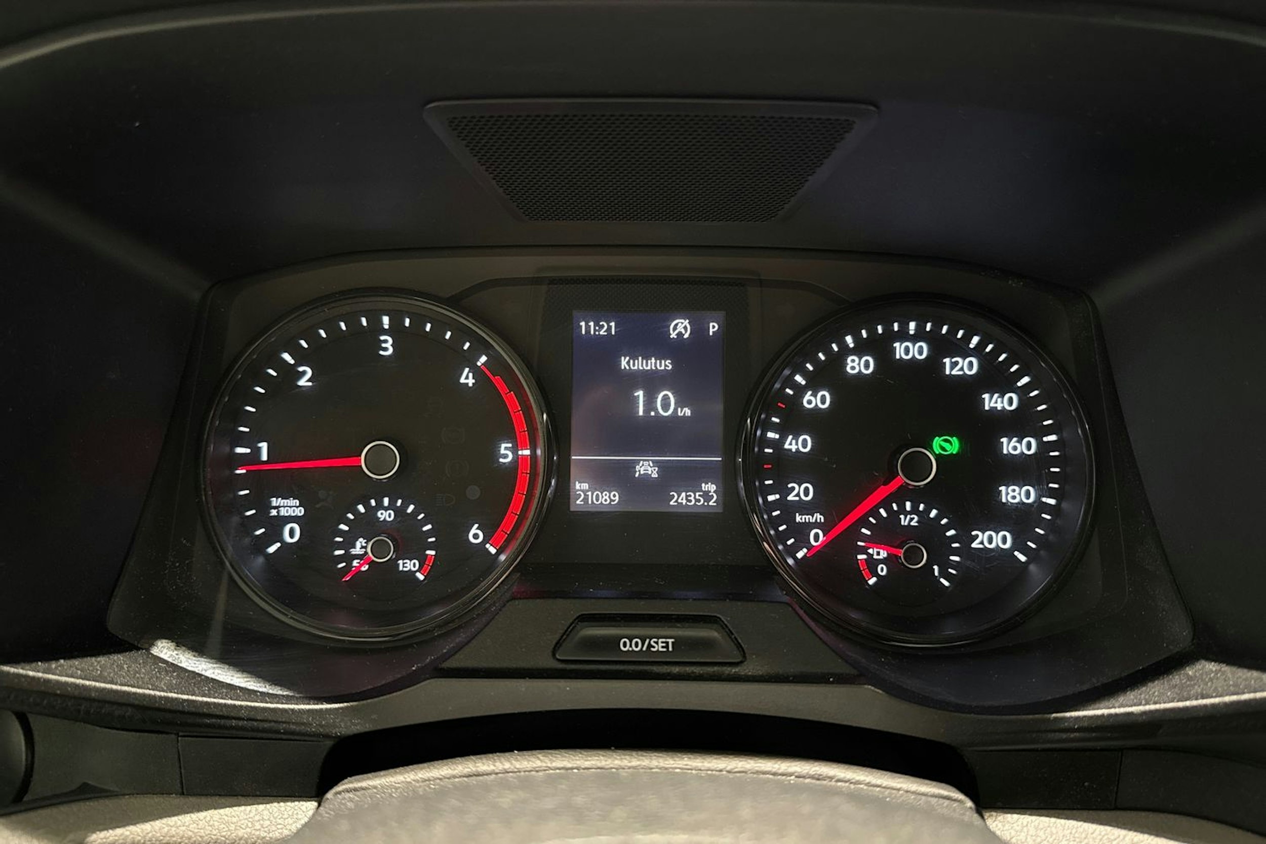 musta Volkswagen Crafter 2024 kuva 15.