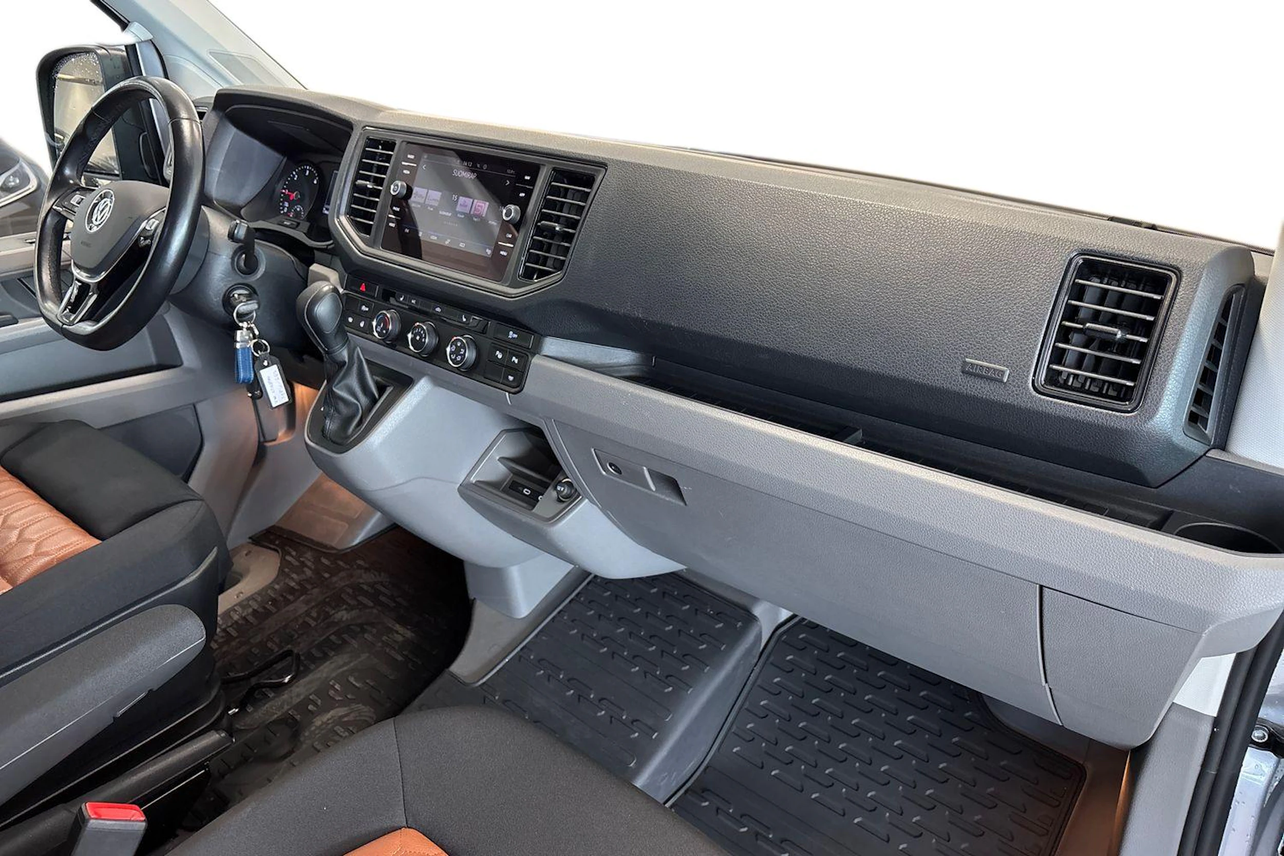met. harmaa Volkswagen Crafter 2024 kuva 12.