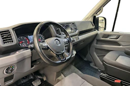 musta Volkswagen Crafter 2024 kuva 8.