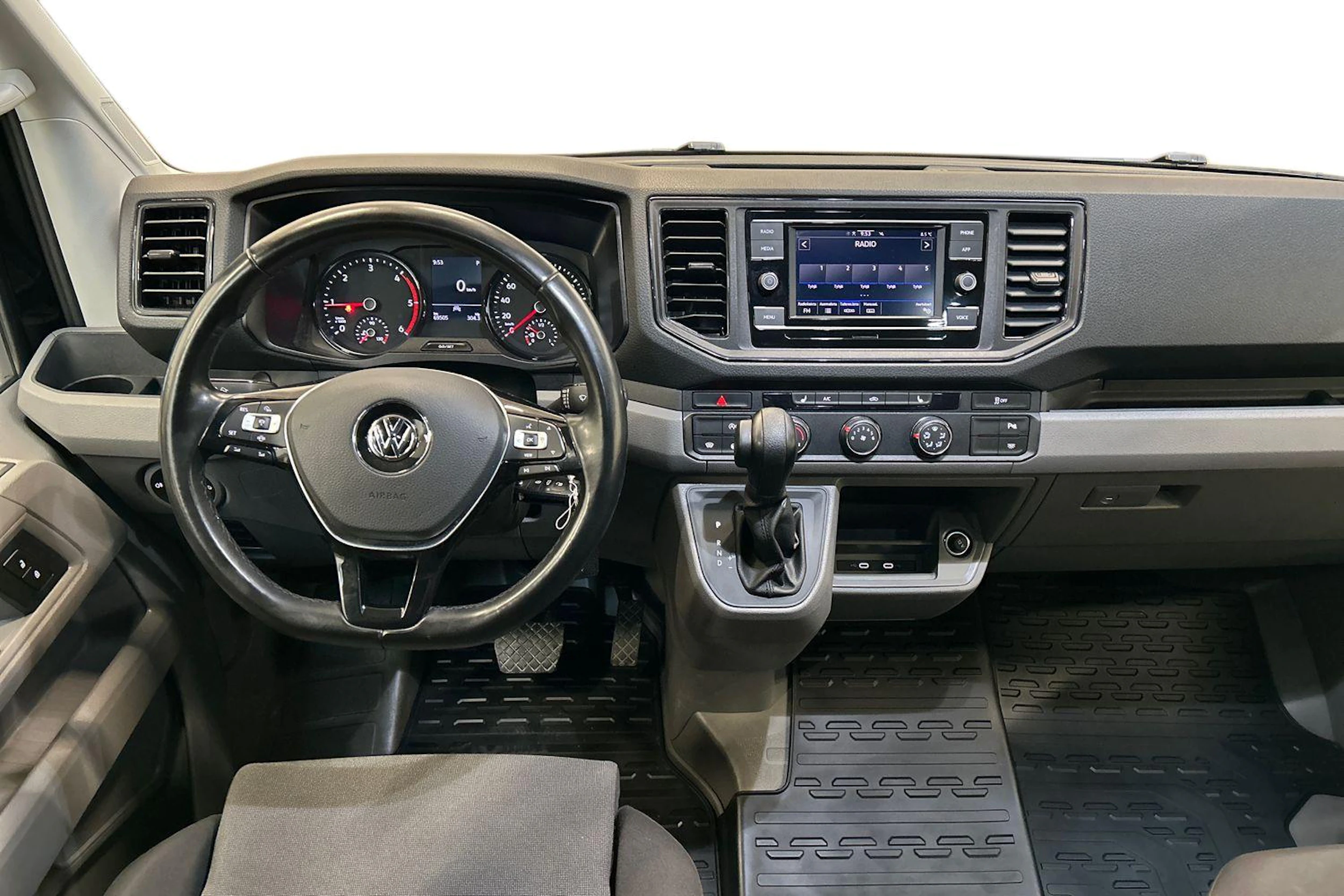 musta Volkswagen Crafter 2024 kuva 9.