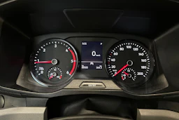 musta Volkswagen Crafter 2024 kuva 16.