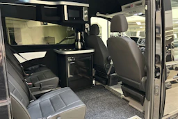 musta Volkswagen Crafter 2024 kuva 27.