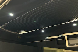 musta Volkswagen Crafter 2024 kuva 28.