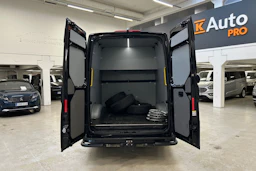 musta Volkswagen Crafter 2024 kuva 29.