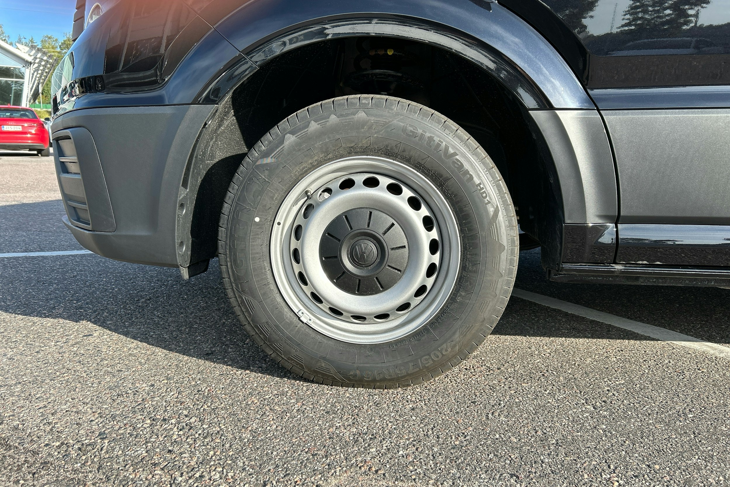 musta Volkswagen Crafter 2024 kuva 9.