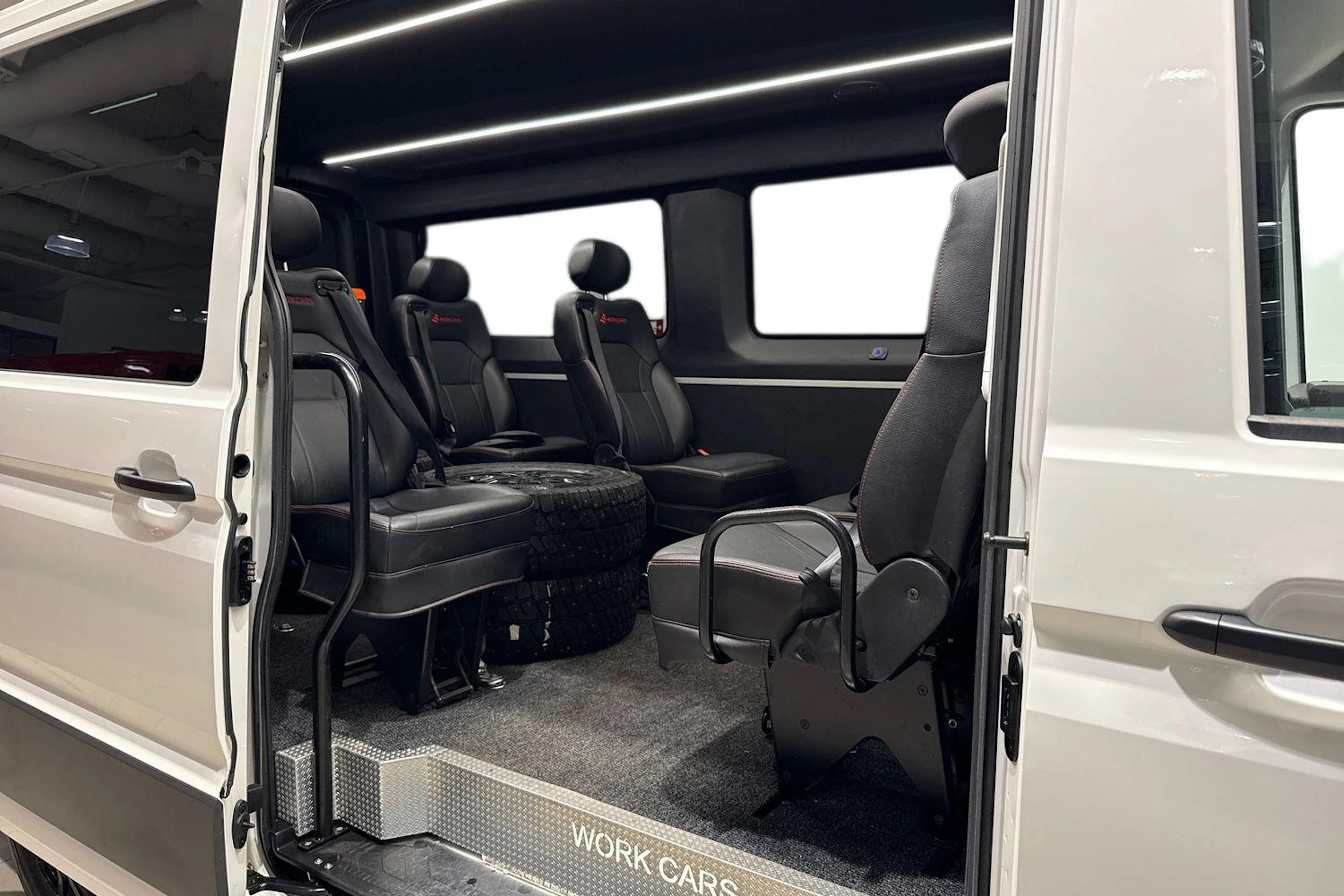 valkoinen Volkswagen Crafter 2024 kuva 11.