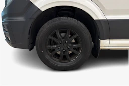 valkoinen Volkswagen Crafter 2024 kuva 12.