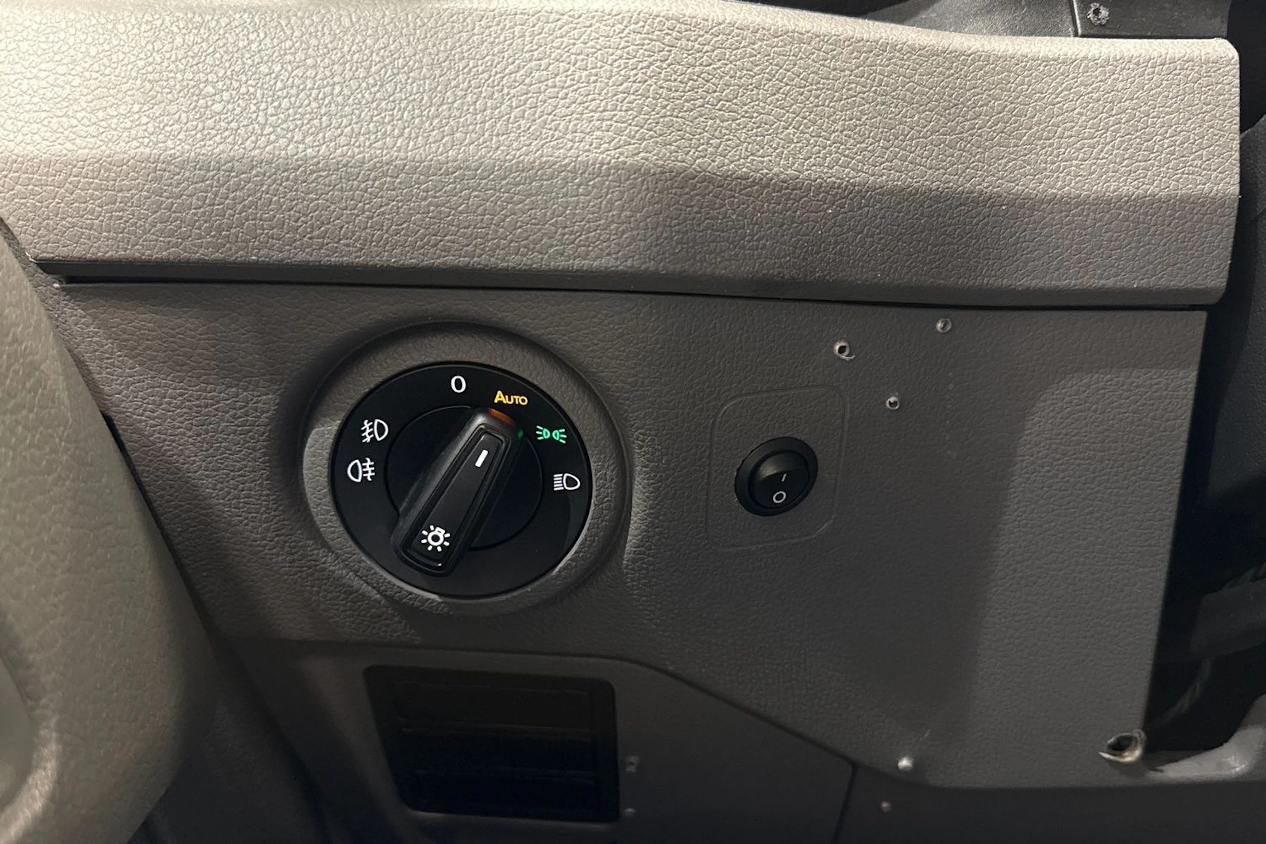 valkoinen Volkswagen Crafter 2024 kuva 26.