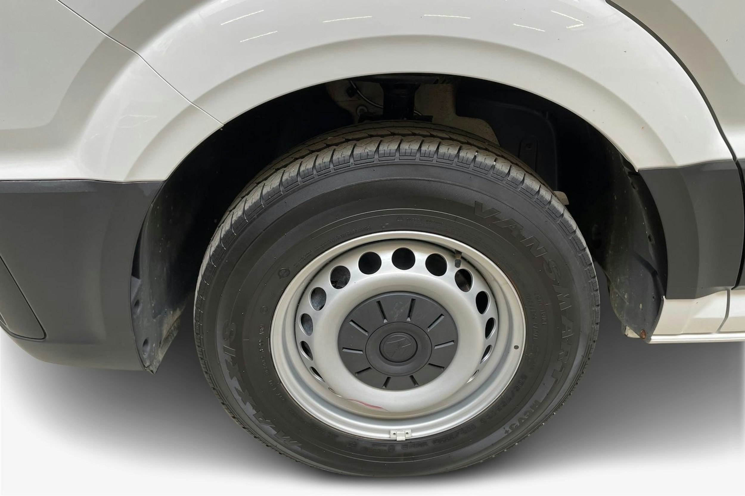valkoinen Volkswagen Crafter 2024 kuva 11.