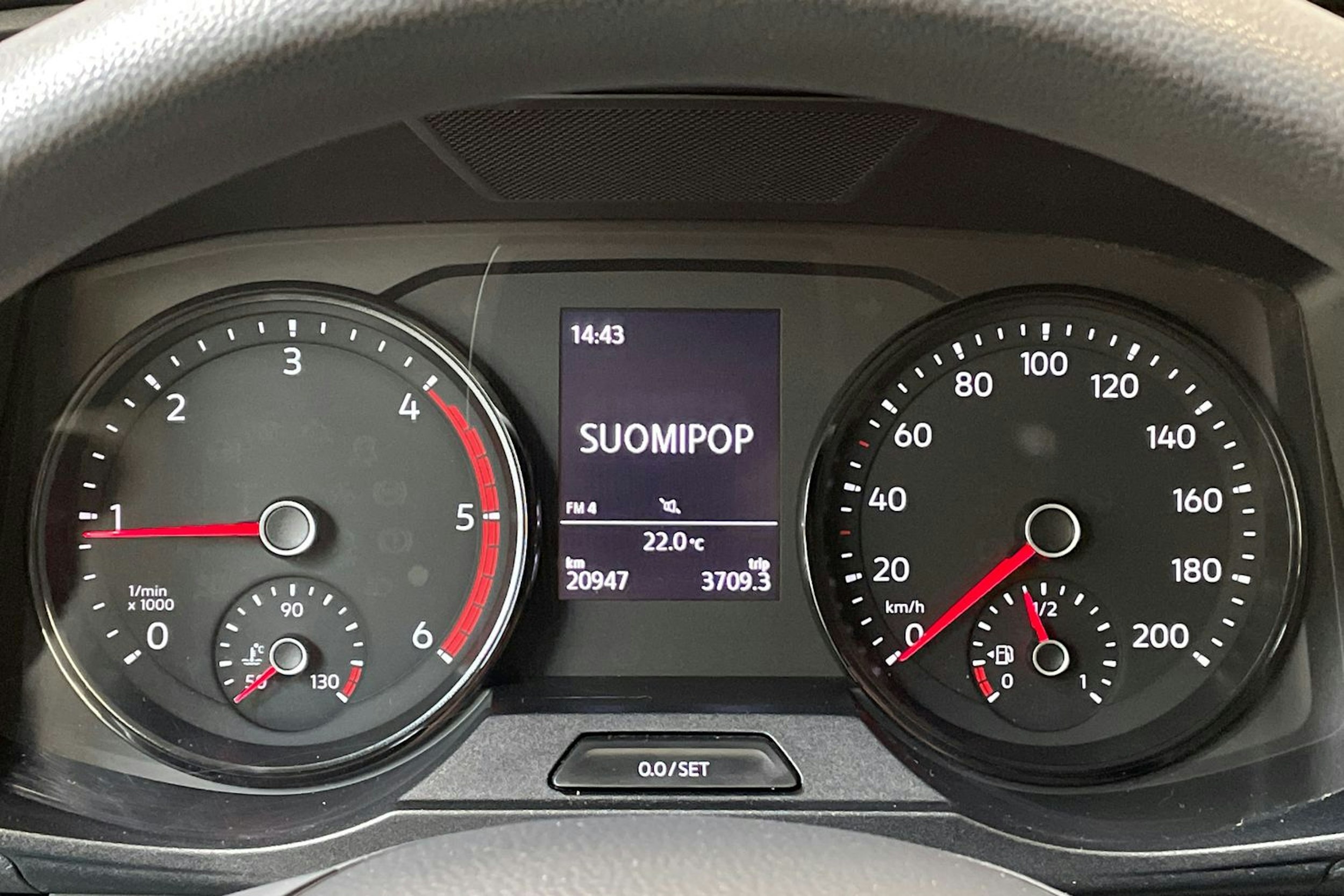 valkoinen Volkswagen Crafter 2024 kuva 16.