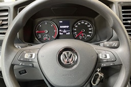 valkoinen Volkswagen Crafter 2024 kuva 17.