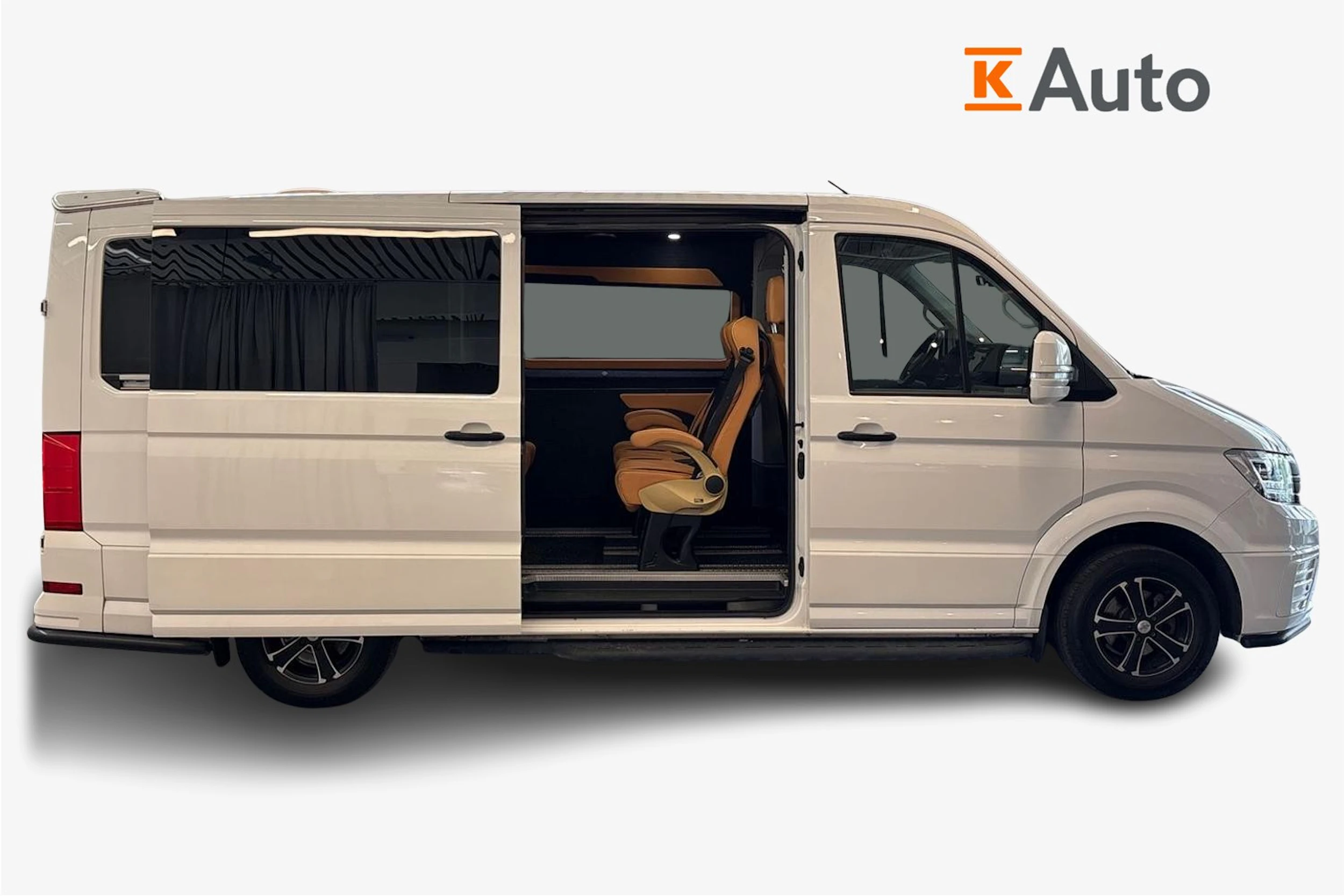 Valkoinen Volkswagen CRAFTER 2024 kuva 7.