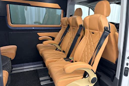 Valkoinen Volkswagen CRAFTER 2024 kuva 19.