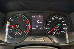 Valkoinen Volkswagen CRAFTER 2024 kuva 21.