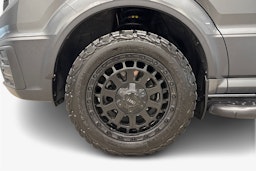 Harmaa Volkswagen CRAFTER 2024 kuva 11.