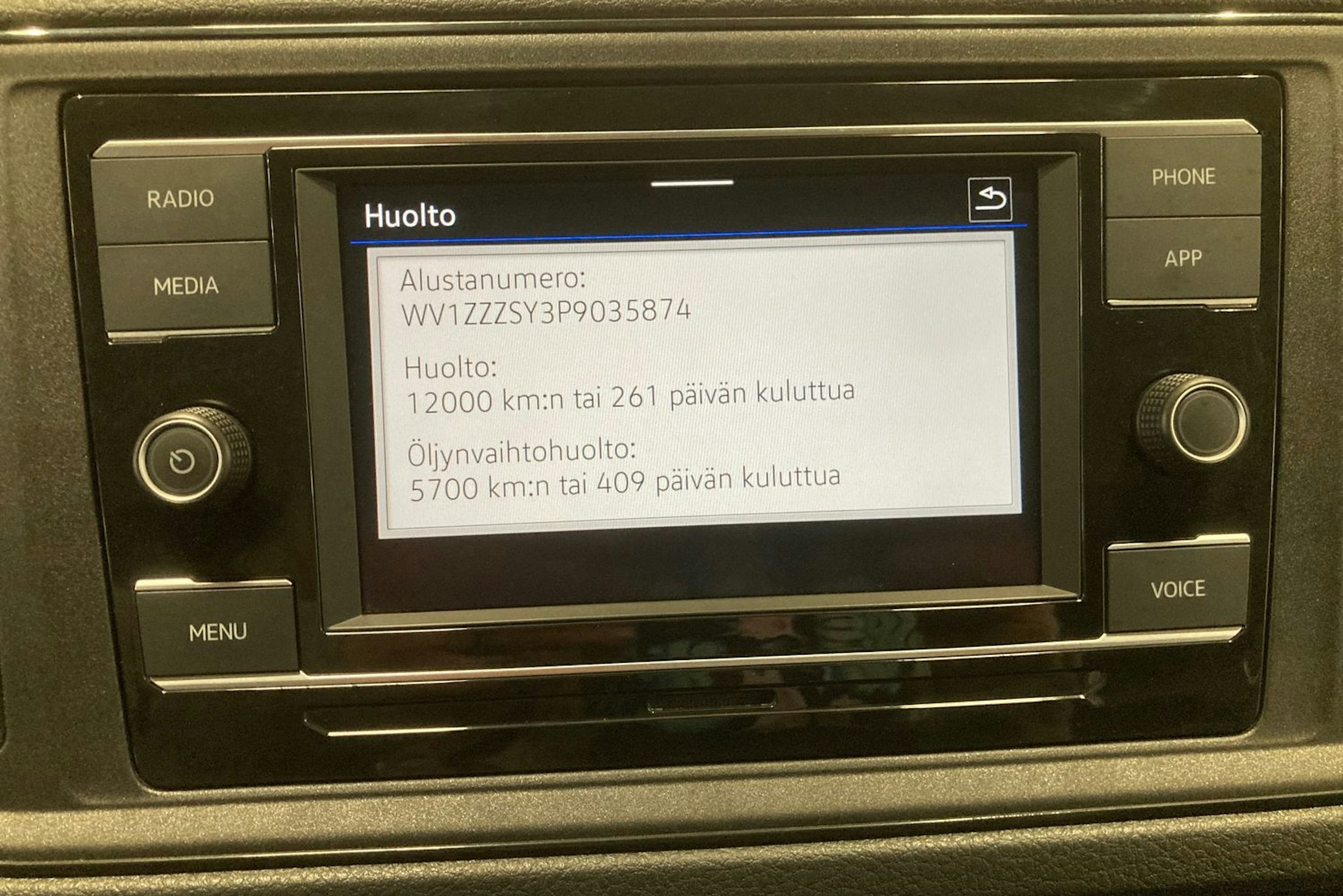 valkoinen Volkswagen Crafter 2024 kuva 21.