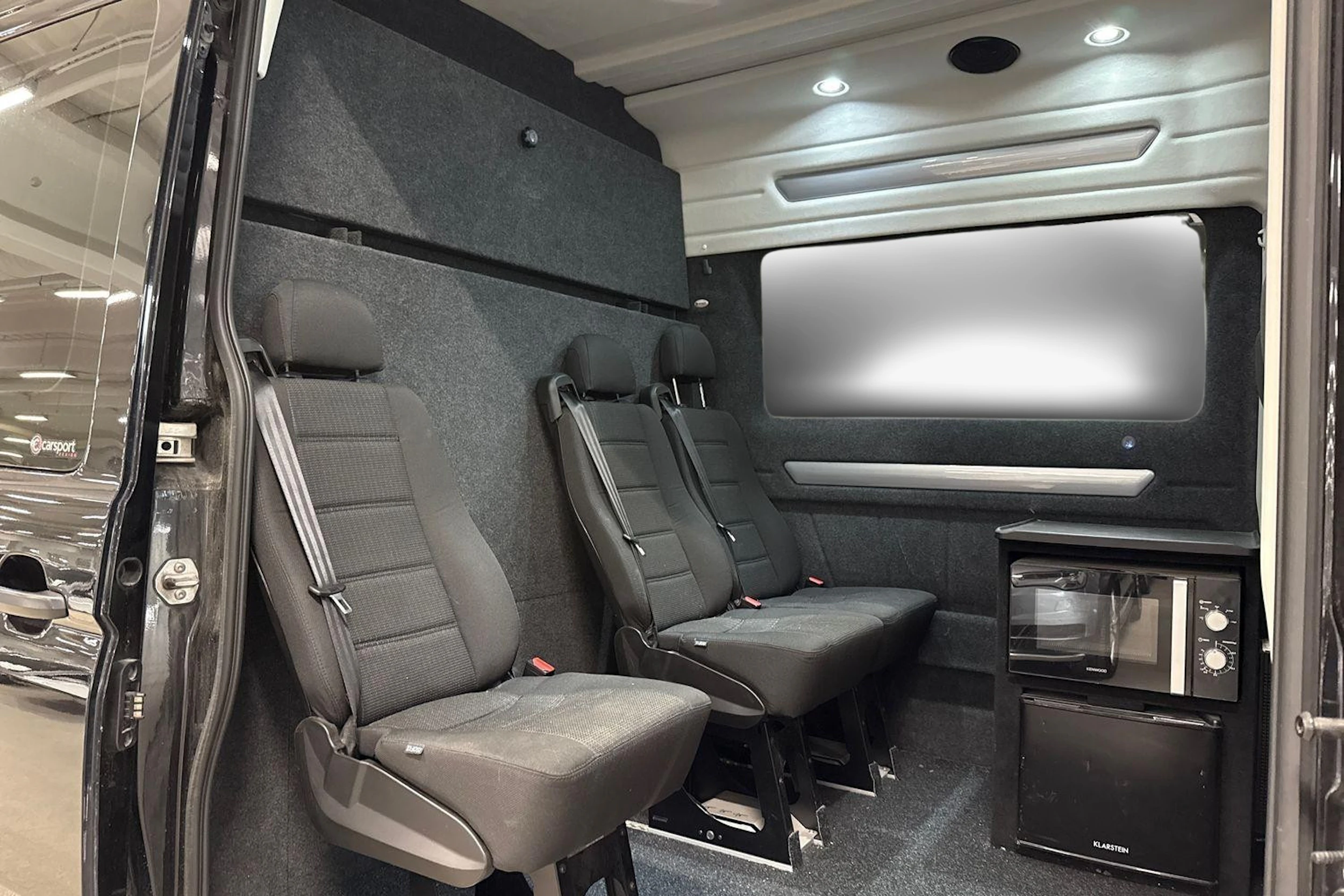 met. musta Volkswagen Crafter 2024 kuva 2.