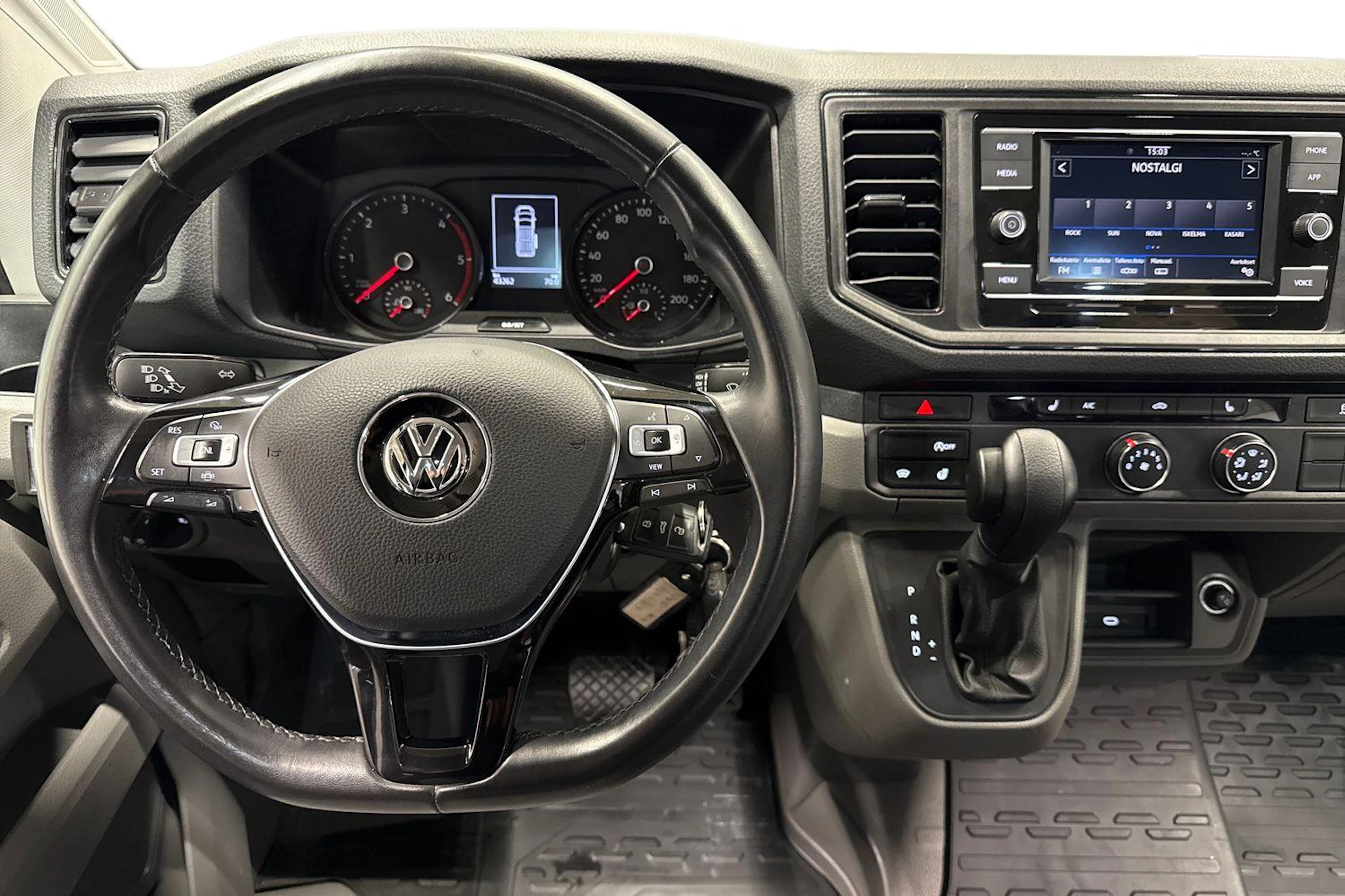 met. musta Volkswagen Crafter 2024 kuva 9.