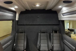 met. musta Volkswagen Crafter 2024 kuva 16.