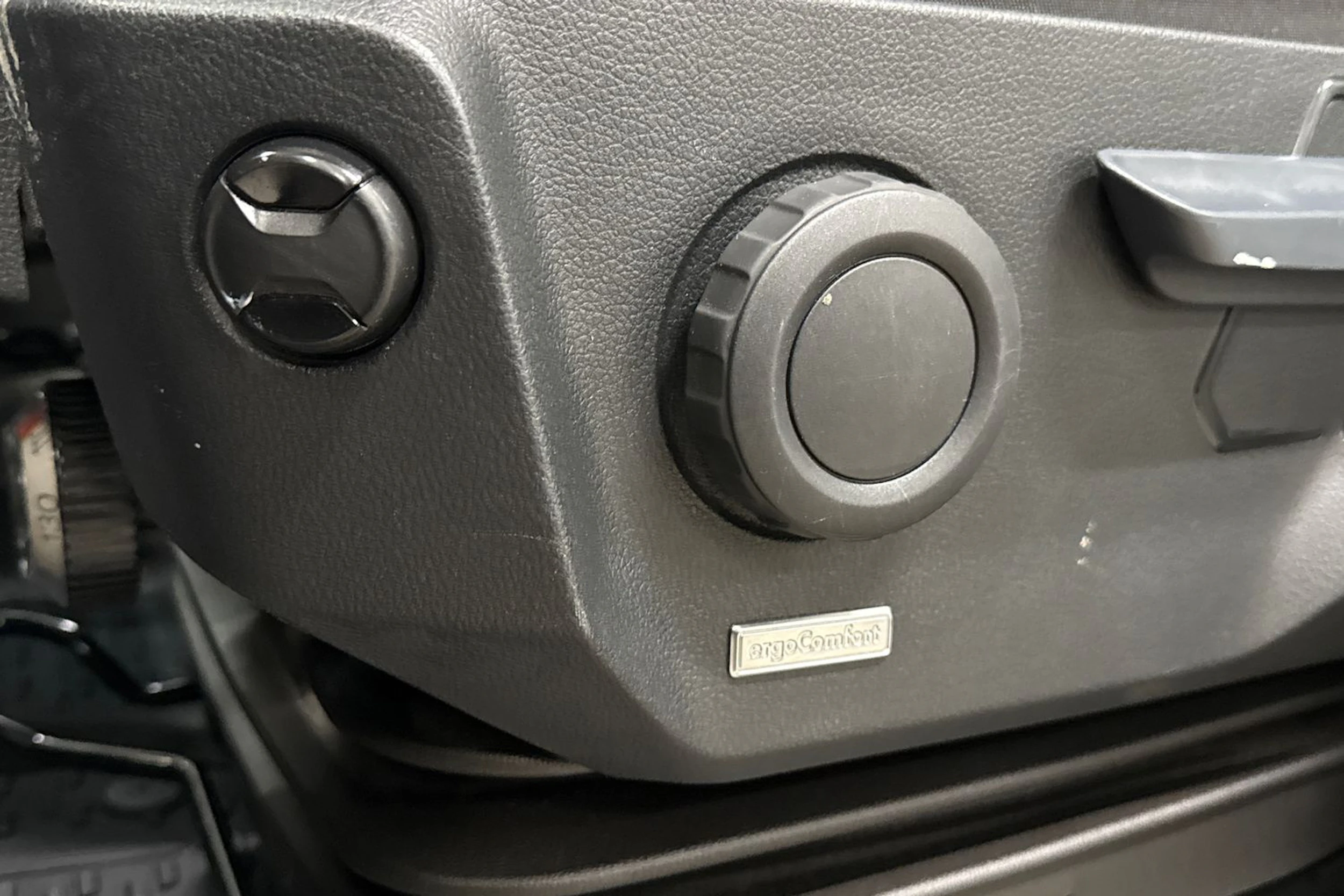 met. musta Volkswagen Crafter 2024 kuva 20.