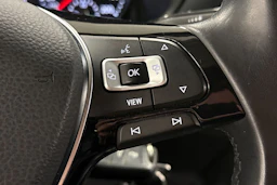 met. musta Volkswagen Crafter 2024 kuva 23.