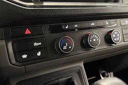 met. musta Volkswagen Crafter 2024 kuva 26.