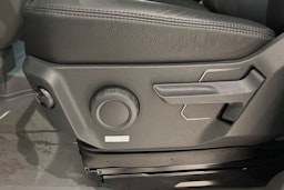 valkoinen Volkswagen Crafter 2026 kuva 26.