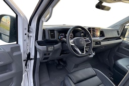 valkoinen Volkswagen Crafter 2025 kuva 8.