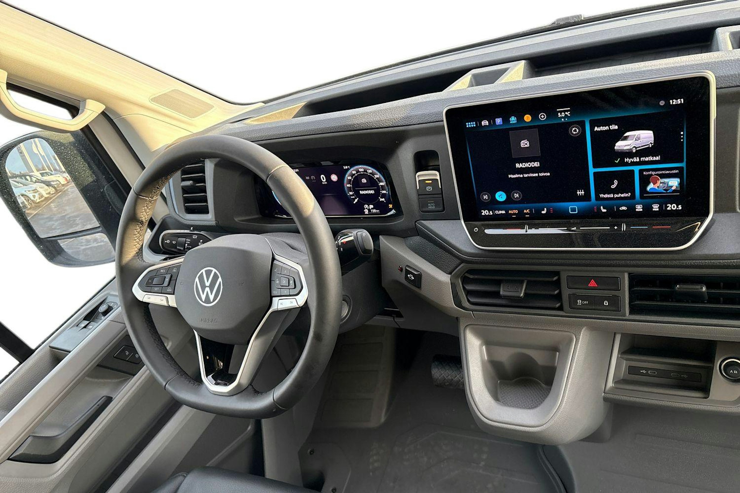 valkoinen Volkswagen Crafter 2025 kuva 11.