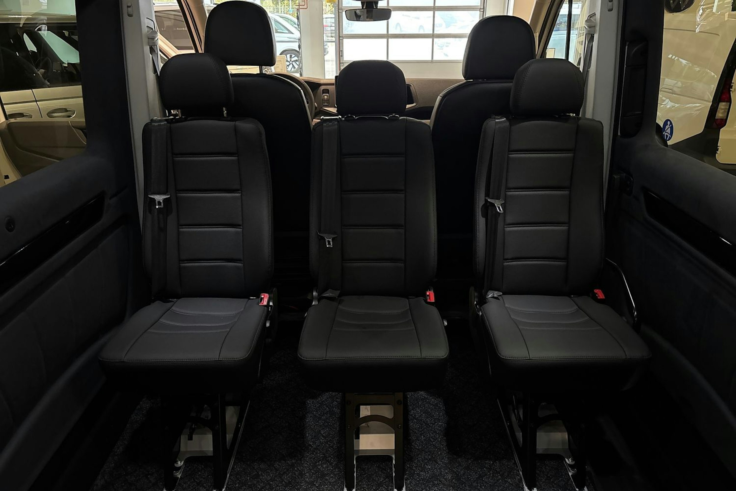 valkoinen Volkswagen Crafter 2025 kuva 10.