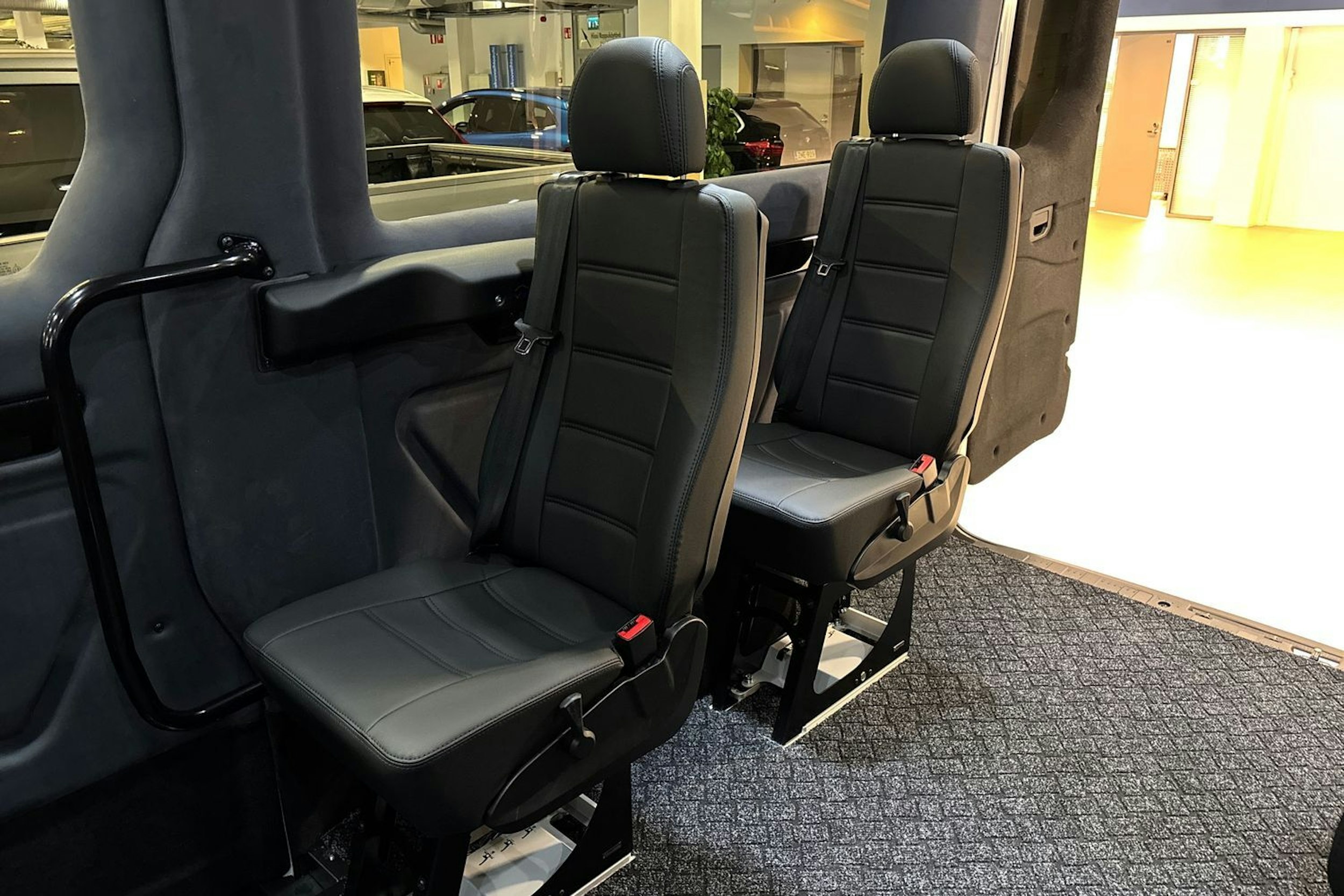 valkoinen Volkswagen Crafter 2025 kuva 11.