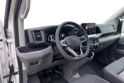 valkoinen Volkswagen Crafter 2025 kuva 8.