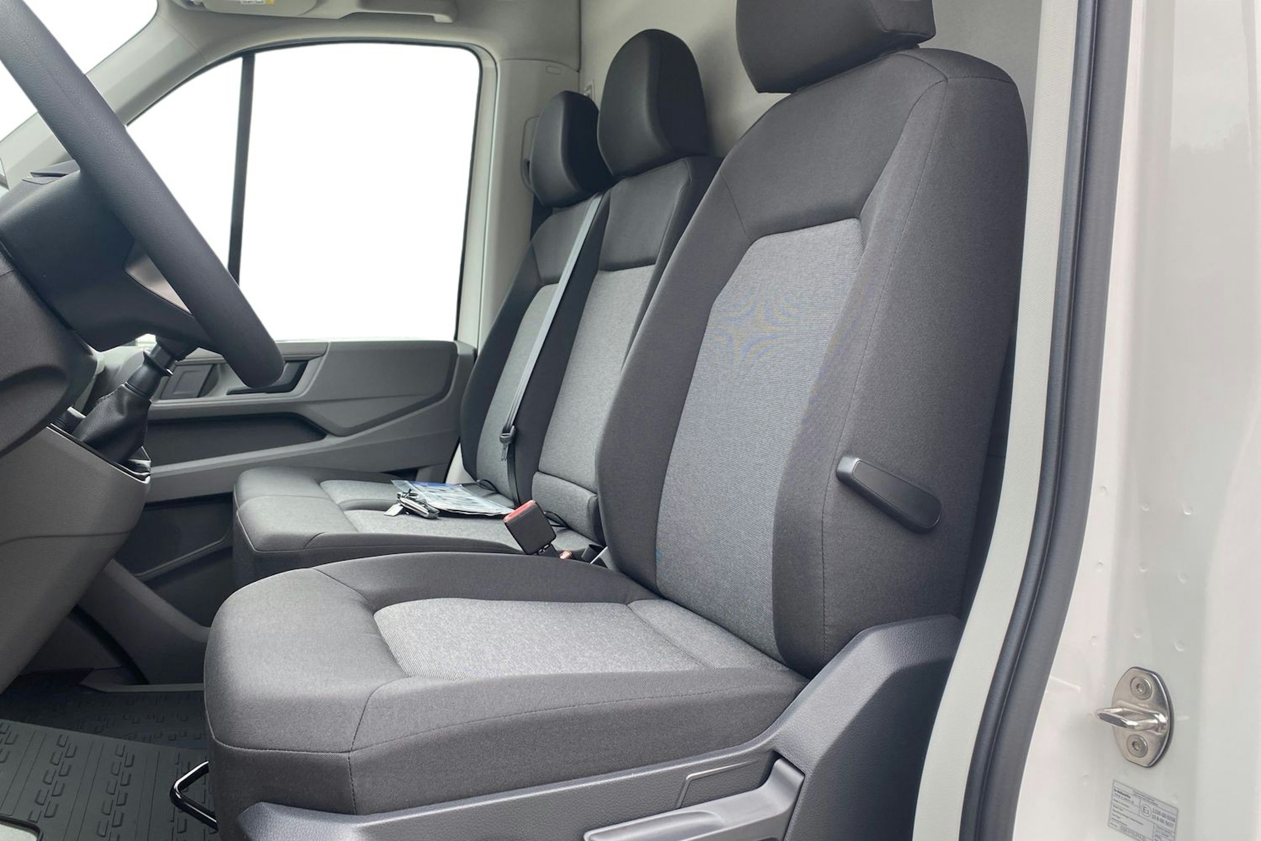 valkoinen Volkswagen Crafter 2025 kuva 10.