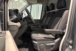 met. harmaa Volkswagen Crafter 2025 kuva 32.