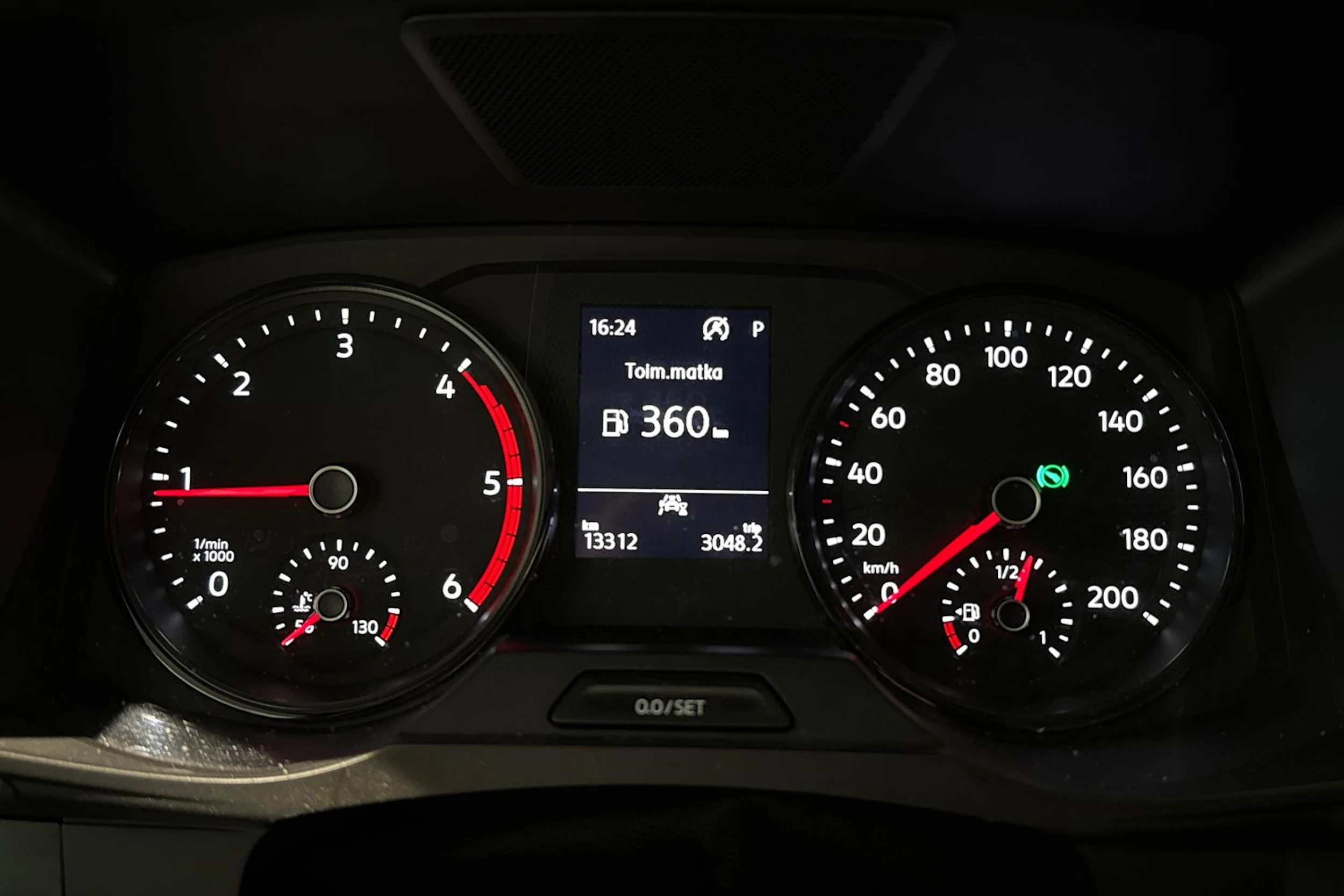 met. harmaa Volkswagen Crafter 2025 kuva 34.