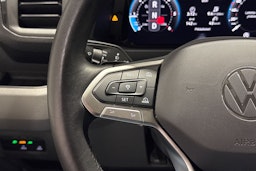 Punainen Volkswagen Crafter 2025 kuva 26.