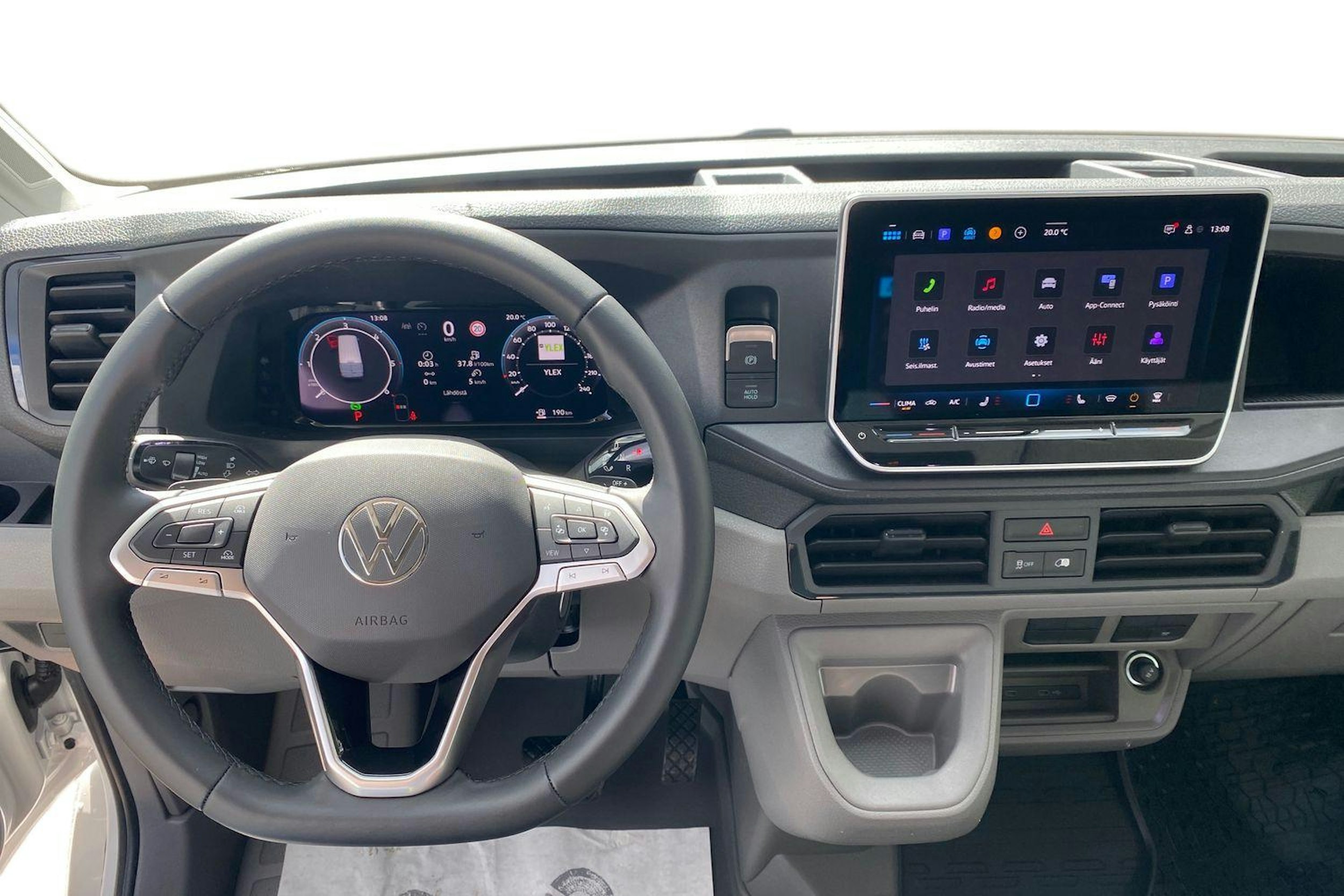 valkoinen Volkswagen Crafter 2025 kuva 9.