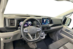 Valkoinen Volkswagen Crafter 2025 kuva 6.