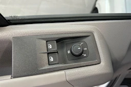 Valkoinen Volkswagen Crafter 2025 kuva 11.