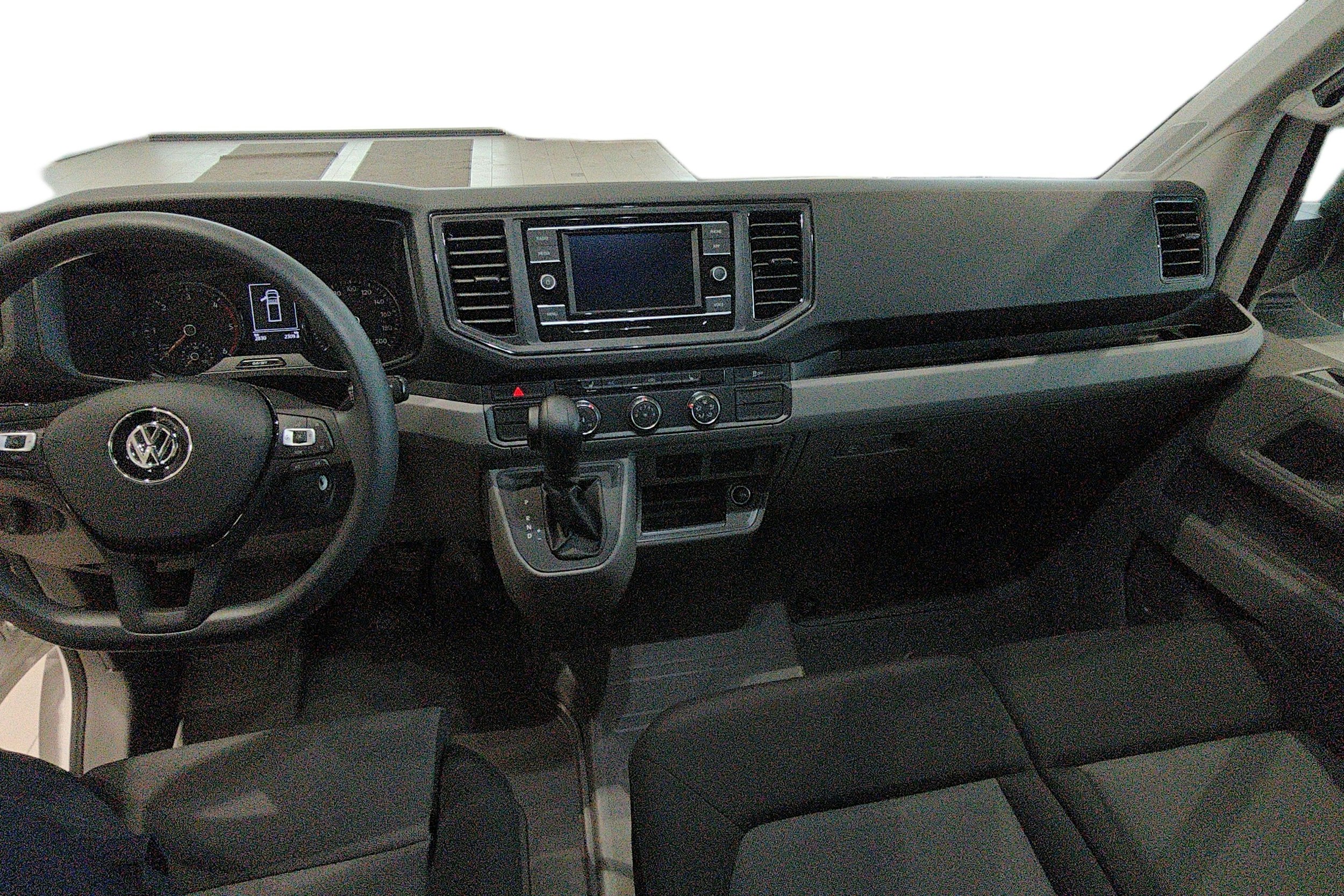 valkoinen Volkswagen Crafter 2025 kuva 9.