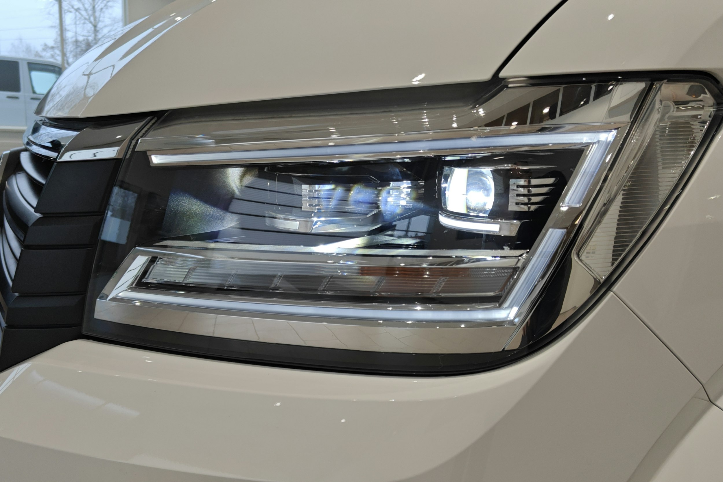 valkoinen Volkswagen Crafter 2025 kuva 18.