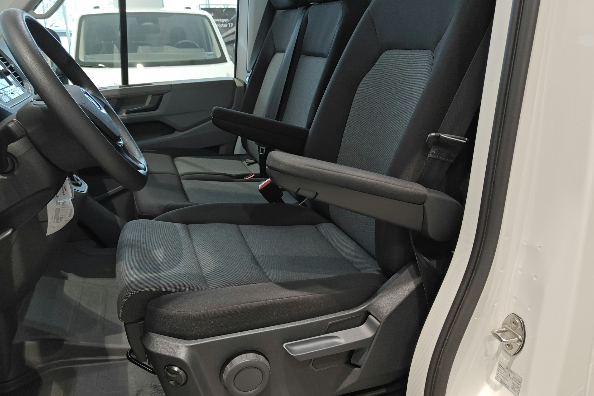 valkoinen Volkswagen Crafter 2025 kuva 25.