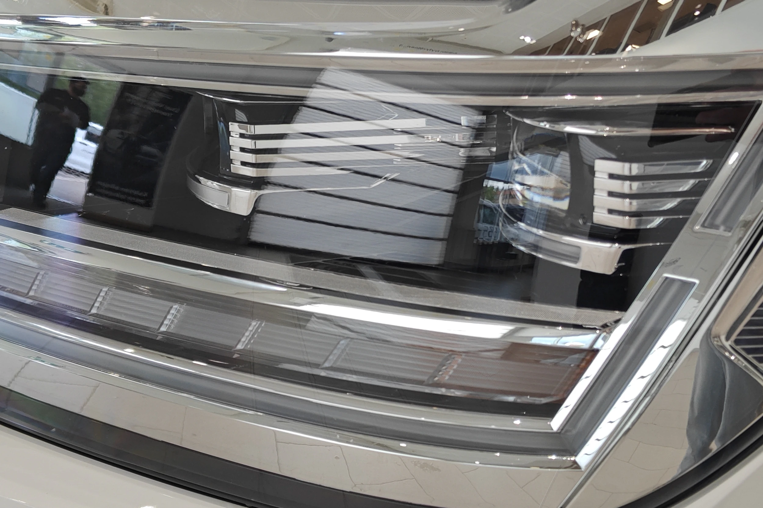 valkoinen Volkswagen Crafter 2025 kuva 18.