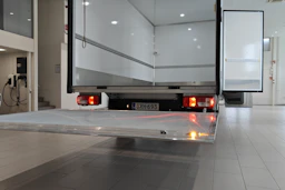 valkoinen Volkswagen Crafter 2025 kuva 21.