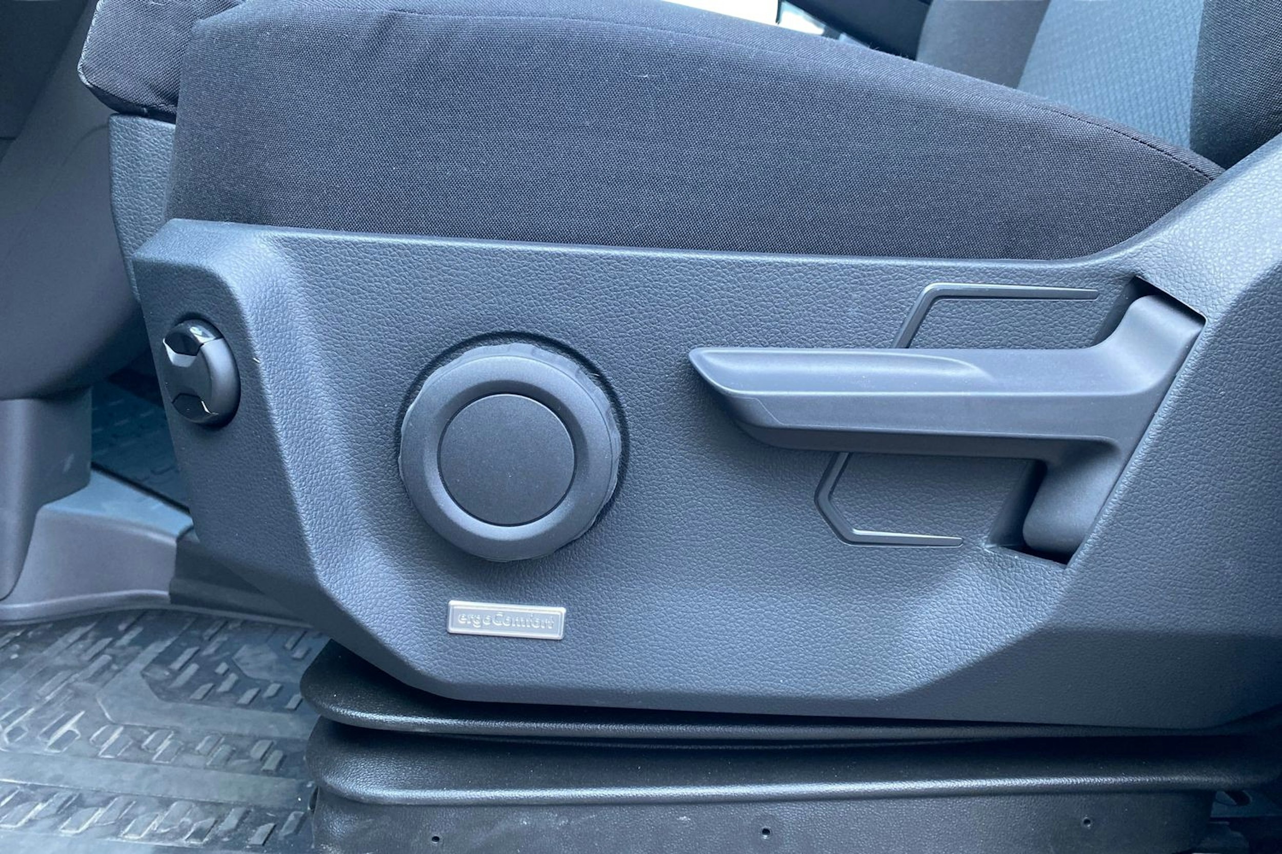 harmaa Volkswagen Crafter 2025 kuva 10.