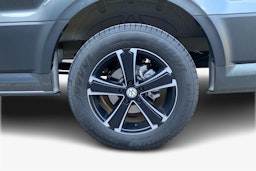 harmaa Volkswagen Crafter 2025 kuva 11.